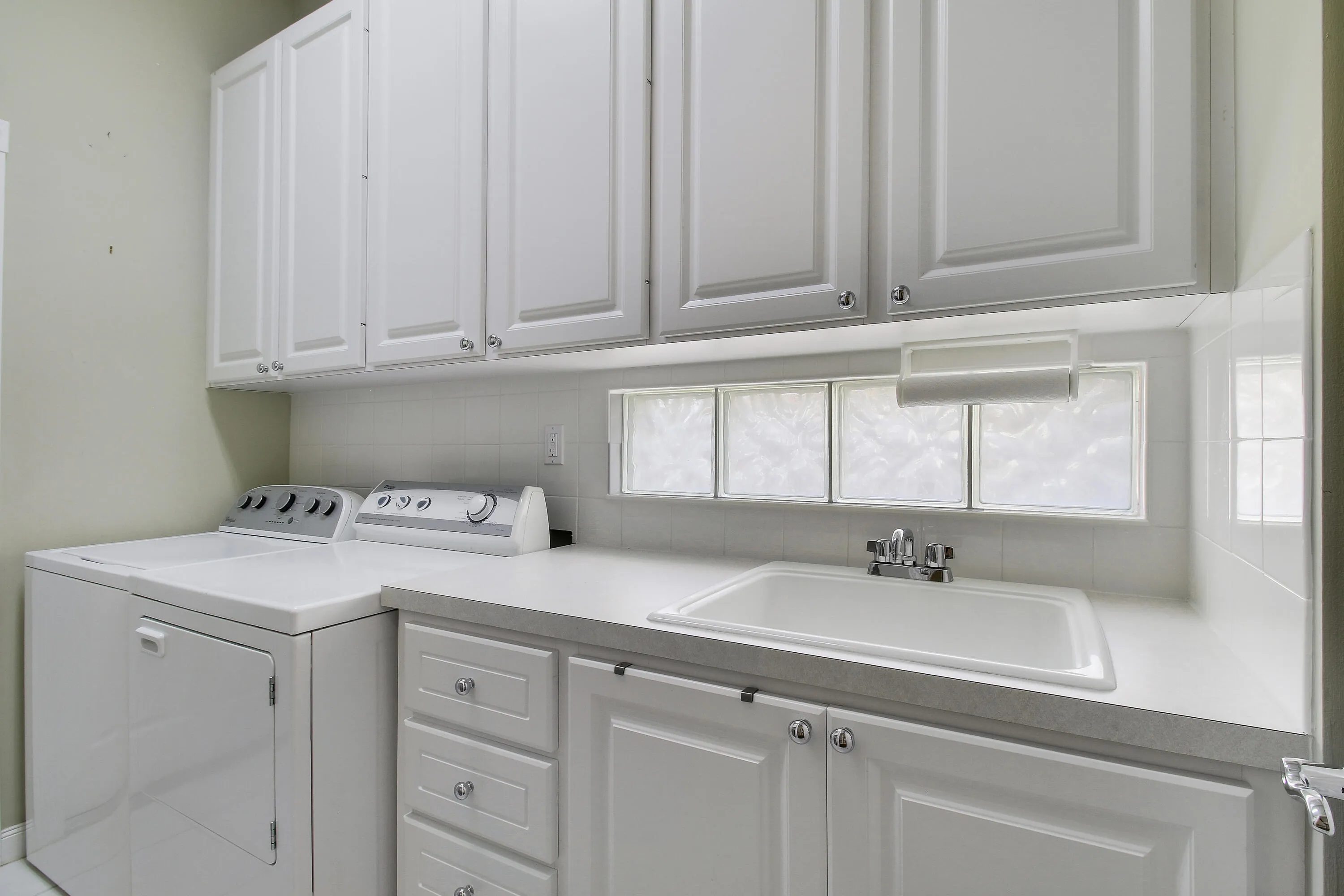Laundry Room (Off Garage)