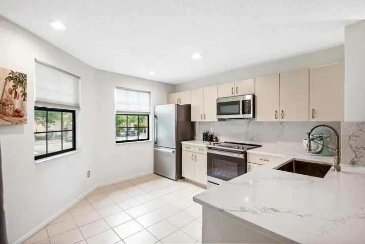 6690 MONTEGO BAY BLVD F - KITCHEN