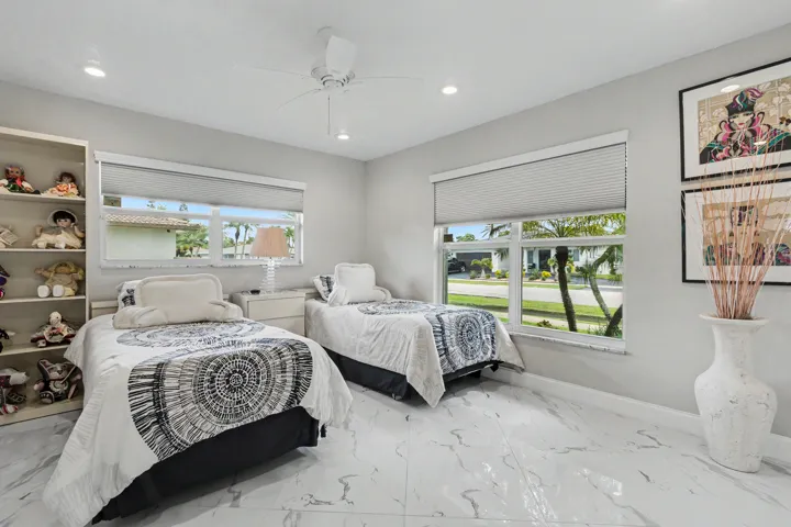 Guest bedroom 1