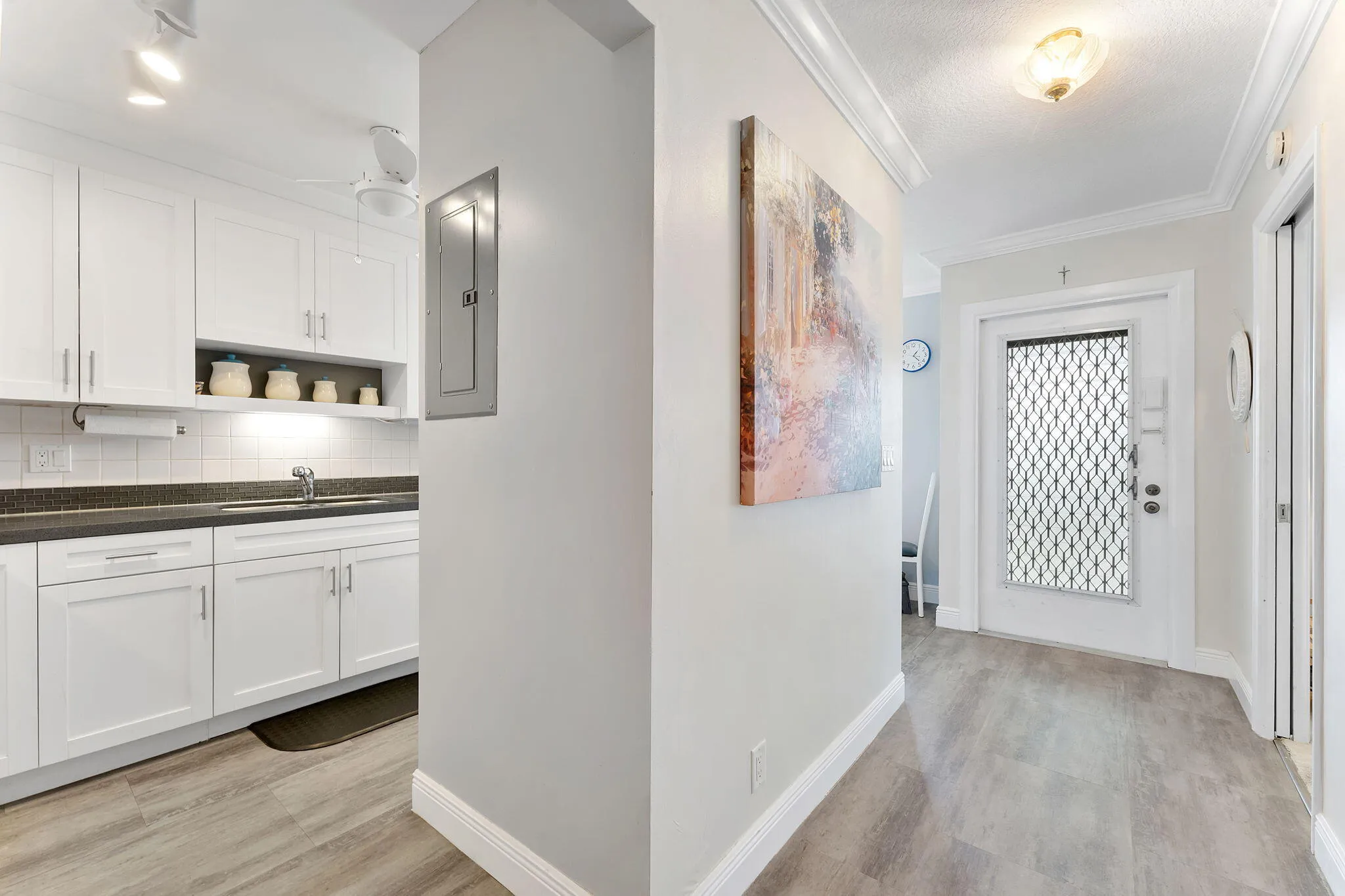 Kitchen & Hallway