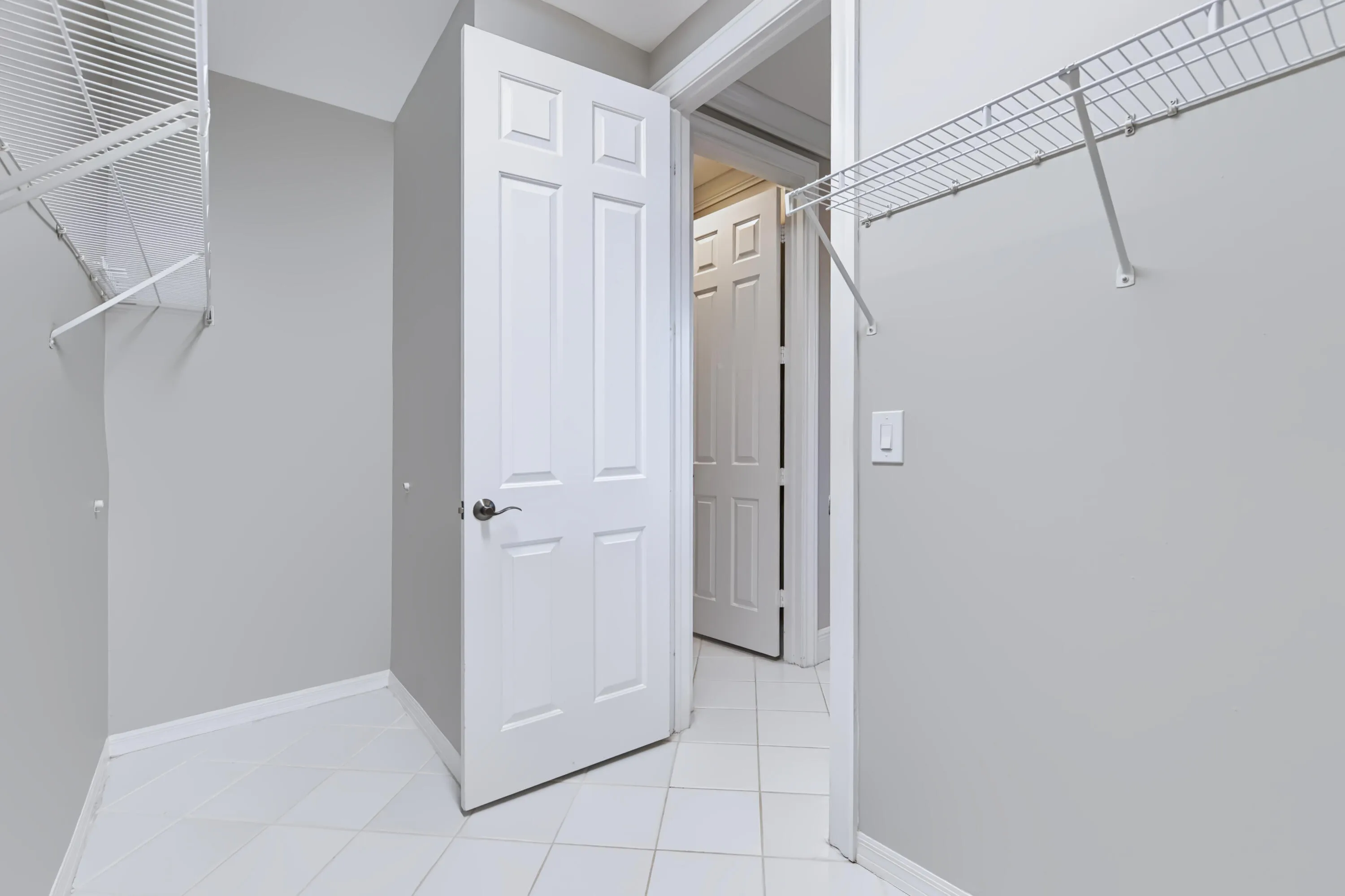 28 Primary Closet 2
