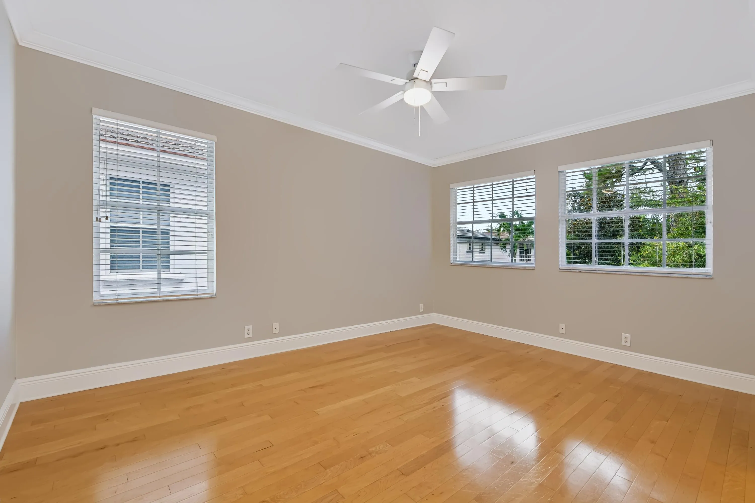 20 Primary Bedroom