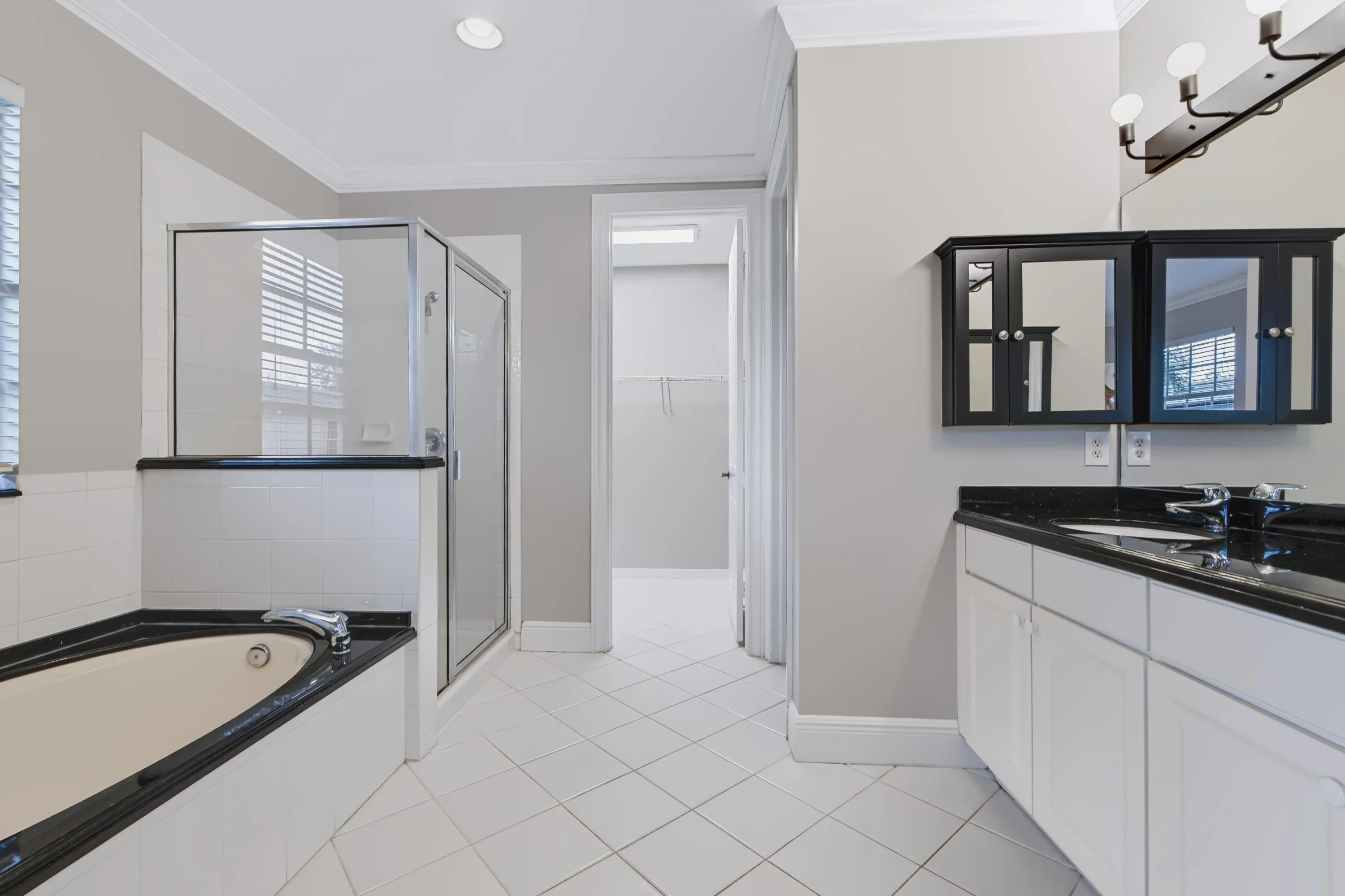 23 Primary Bath