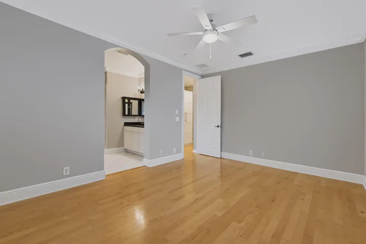 22 Primary Bedroom