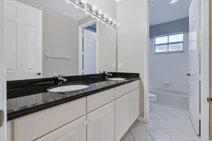 30 Upstairs Bath