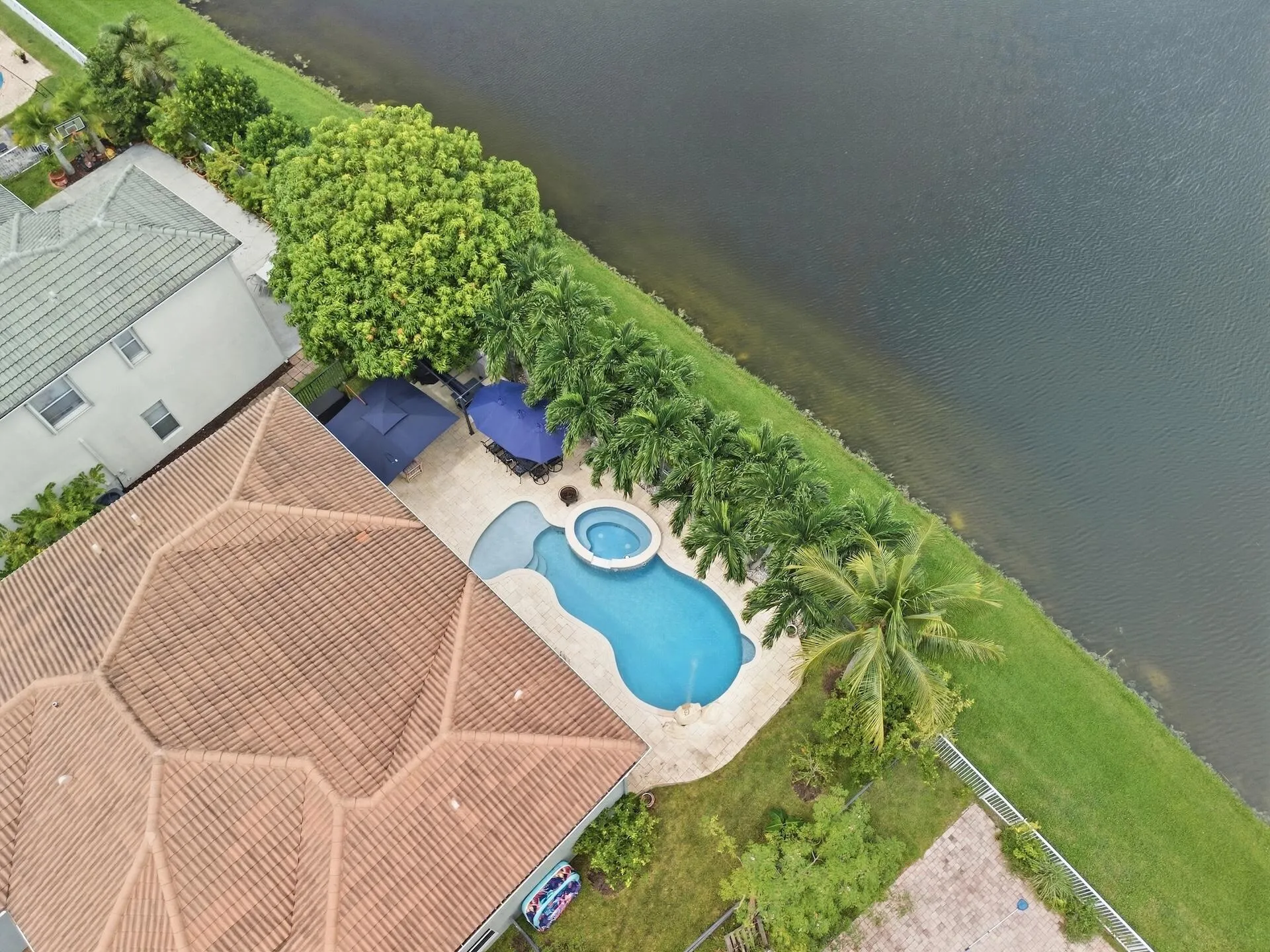 37_Aerial_Pool
