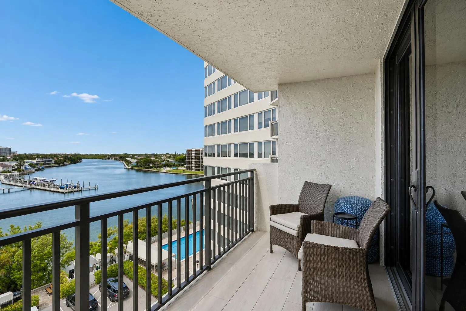 Lanai Overlooking the Intracoastal