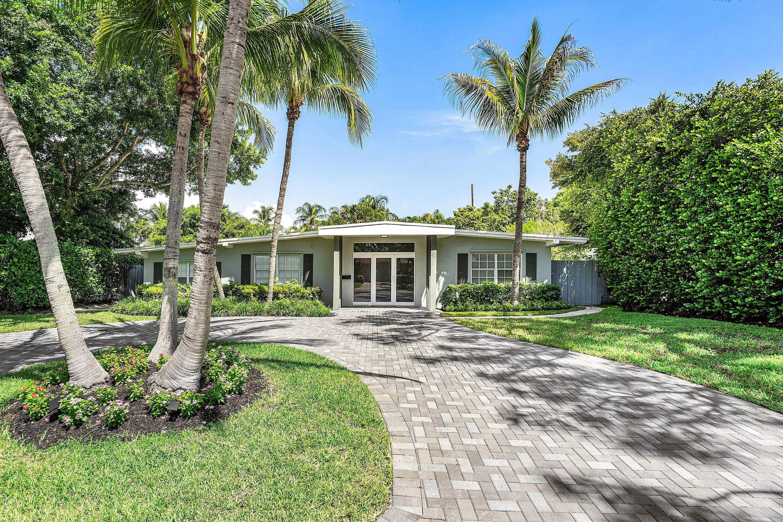 001-233LakeTerrace-DelrayBeach-FL-33444-