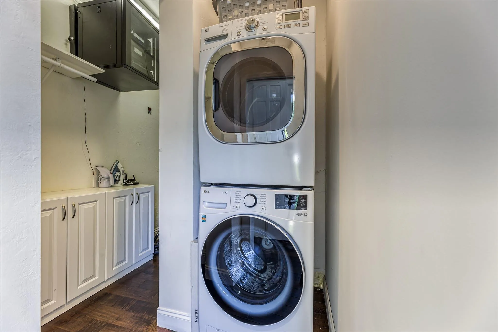 Laundry Room Ground Level.