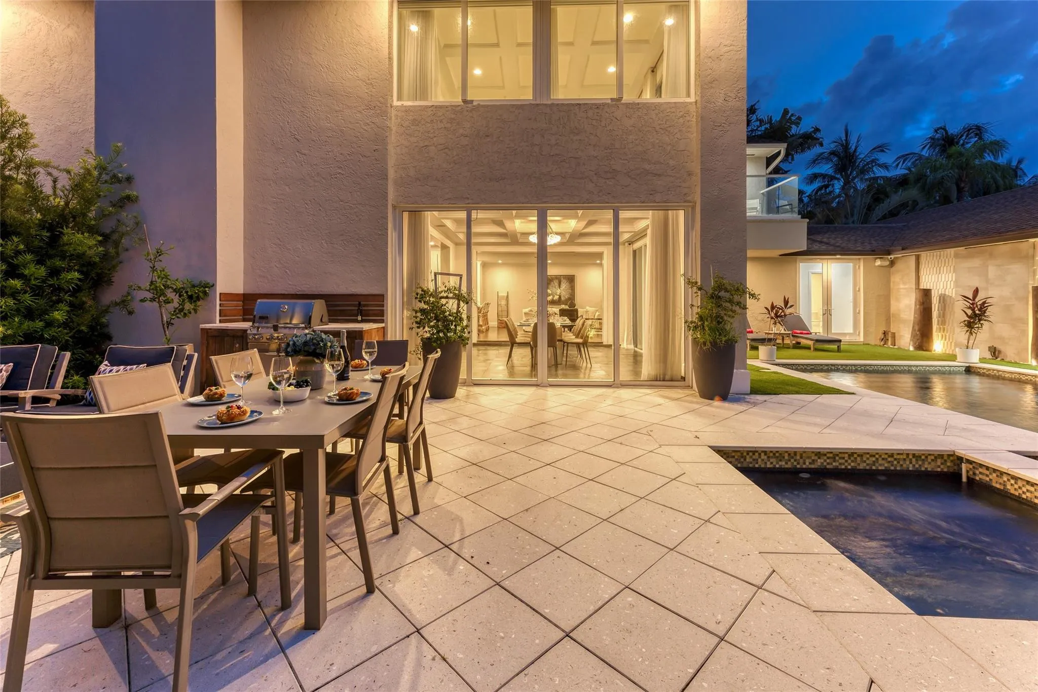 Heated Pool Separate SpaOutdoor Dining, BBQ Kitchen & Fire Pit