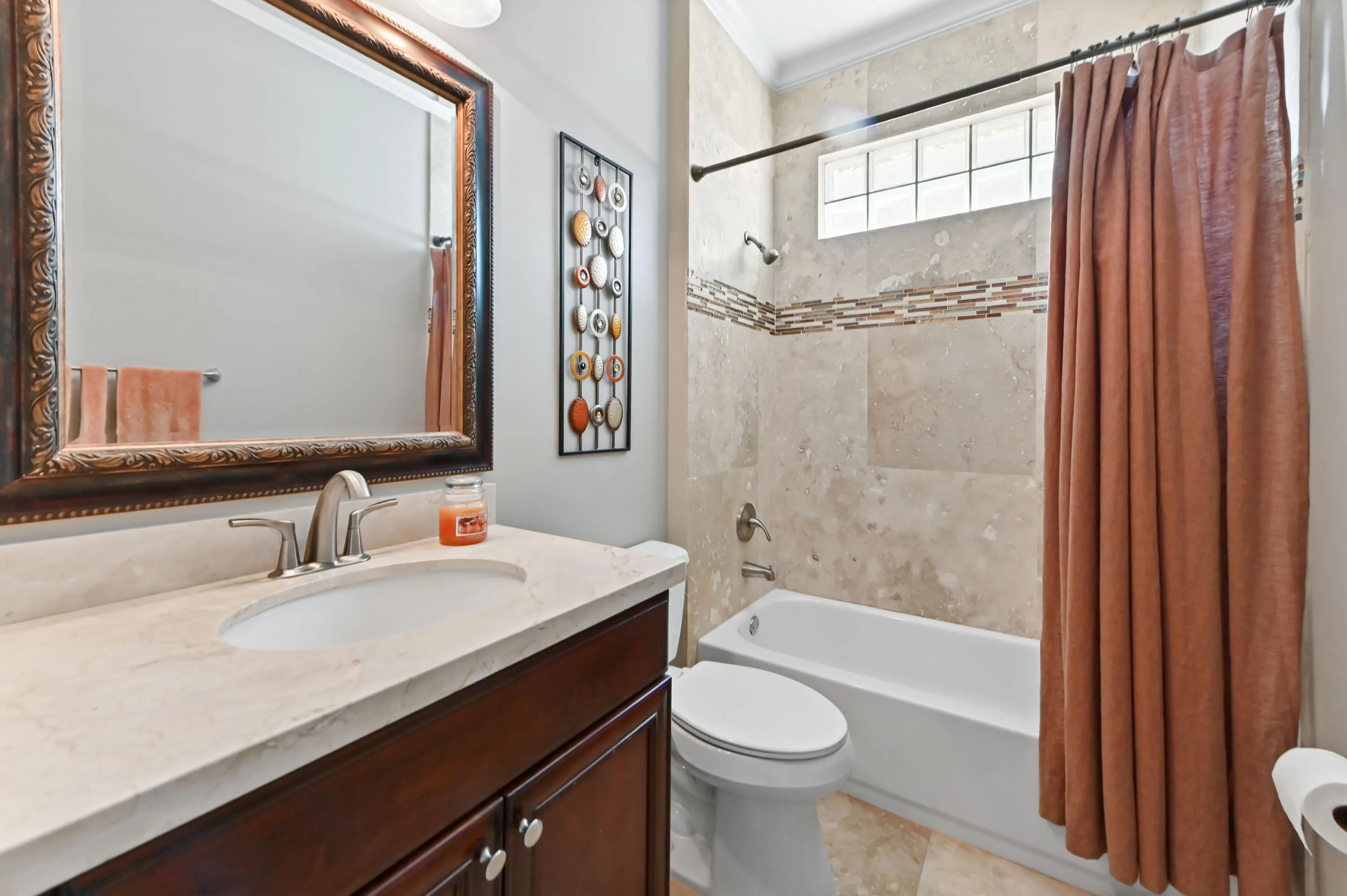 15 bathroom 01