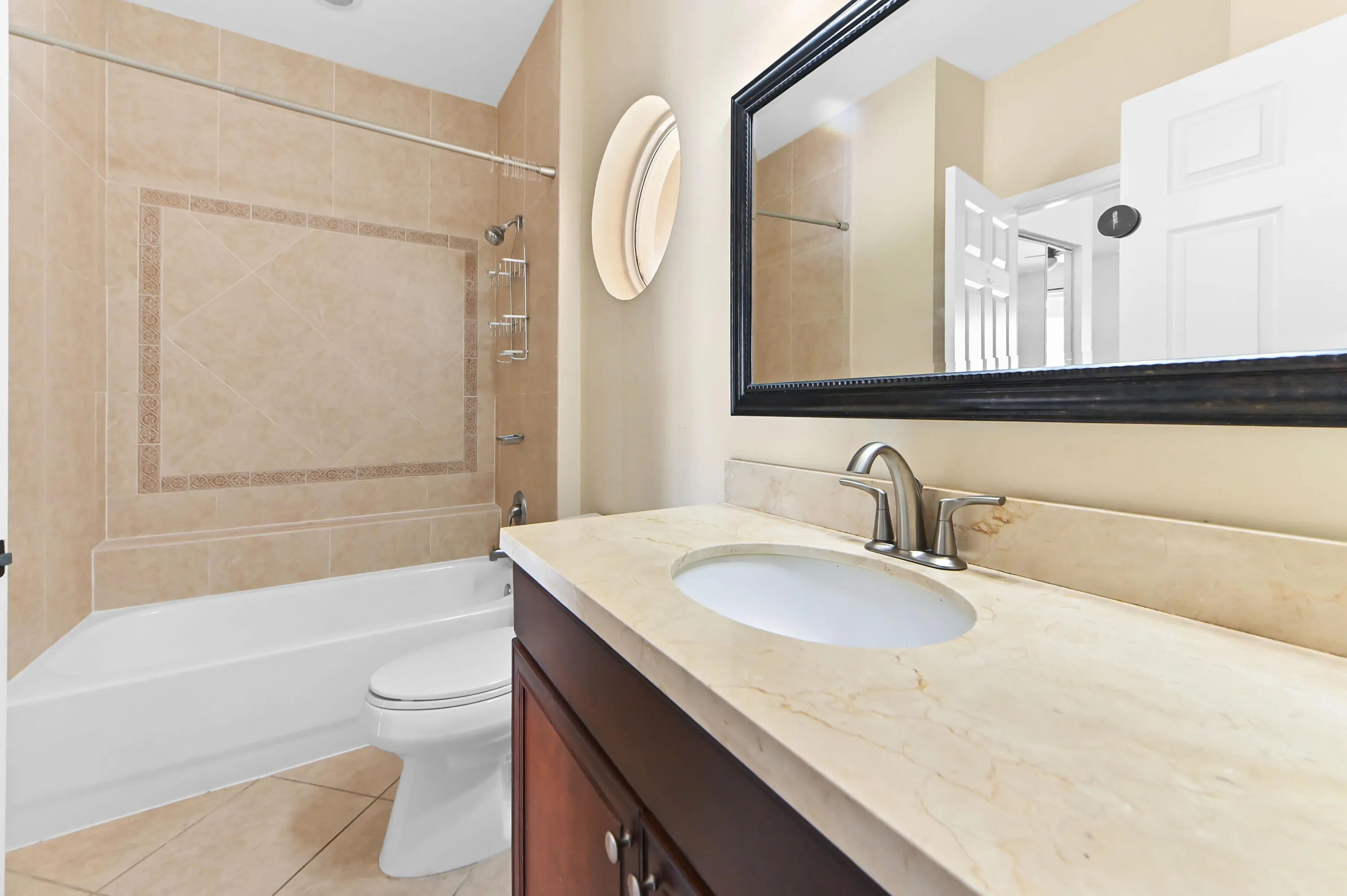 22 bathroom 01