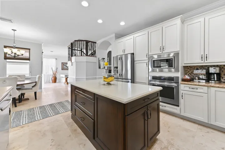 08 kitchen 02
