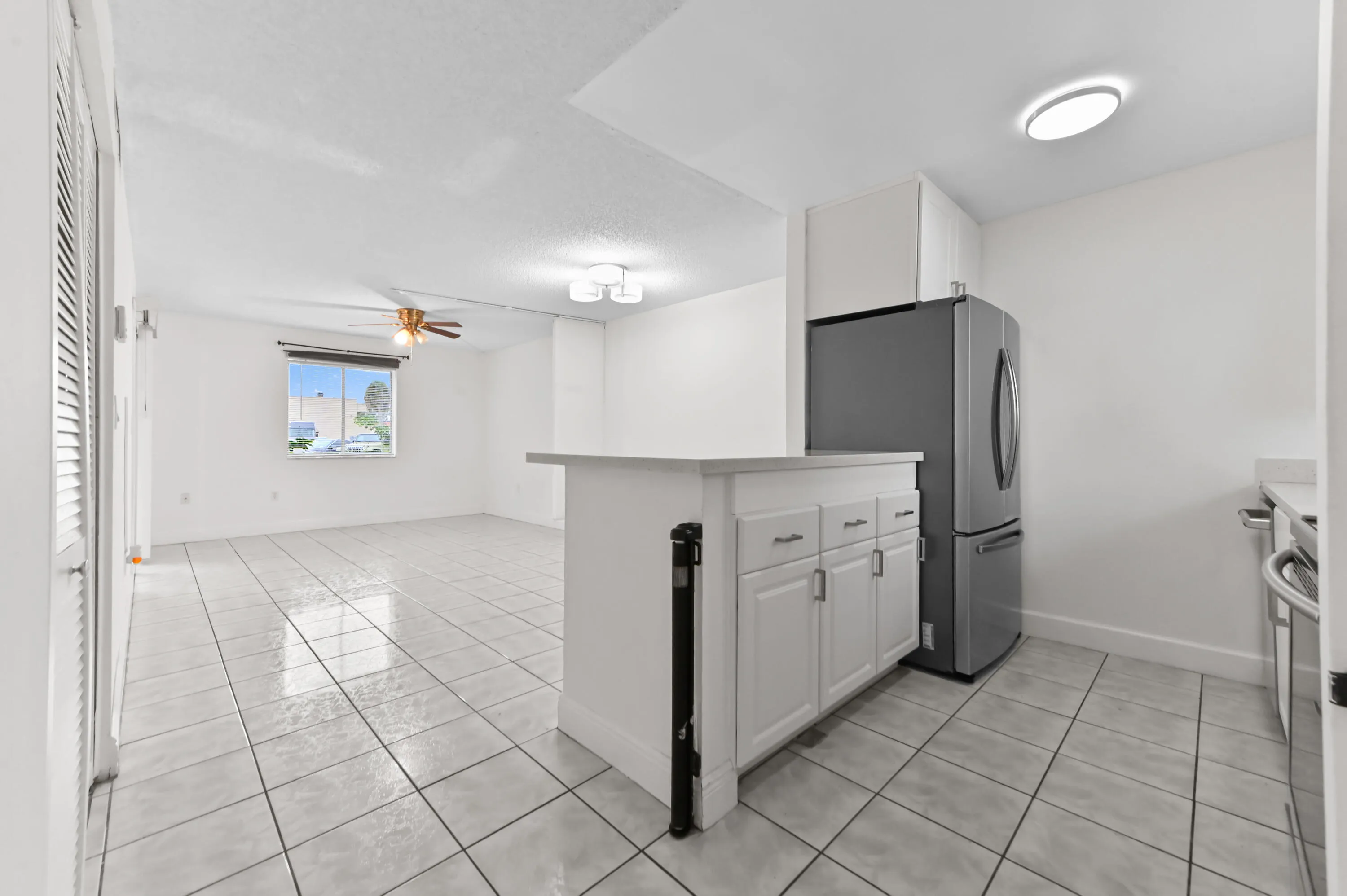 03 kitchen 01