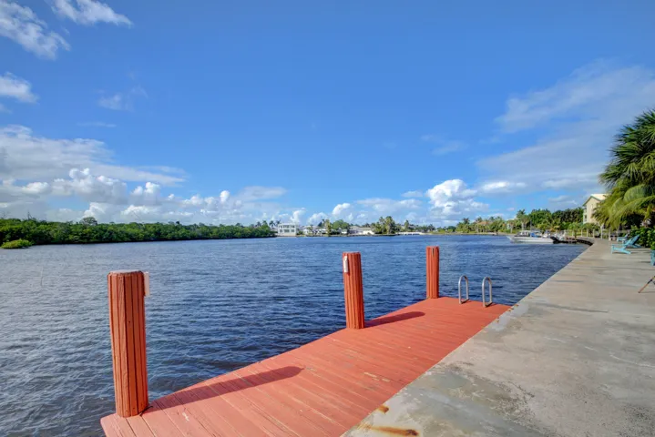 Dock