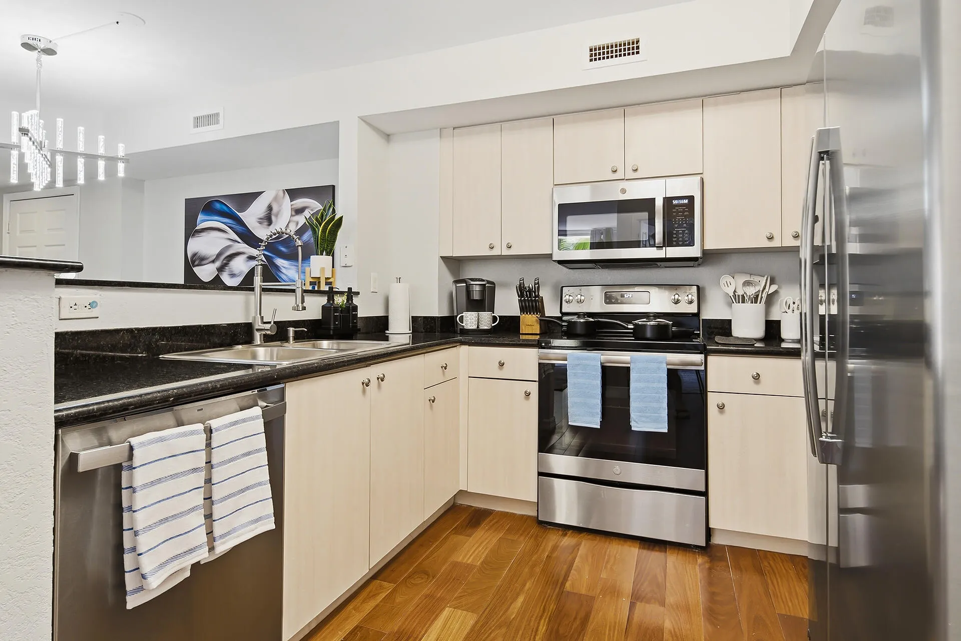 1801-NORTH-FLAGLER-DRIVE-435-33407-017