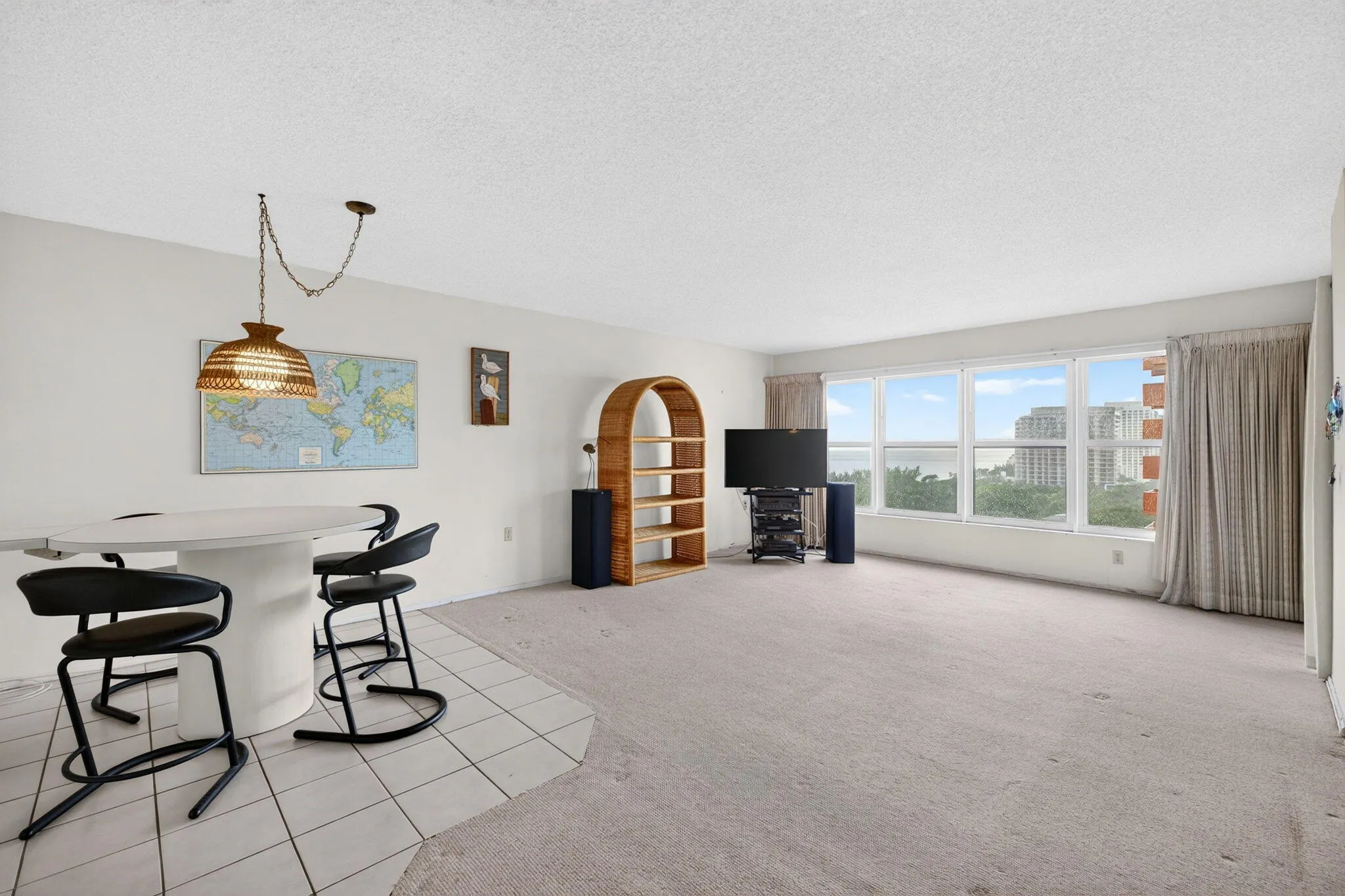 Living/Dining Room