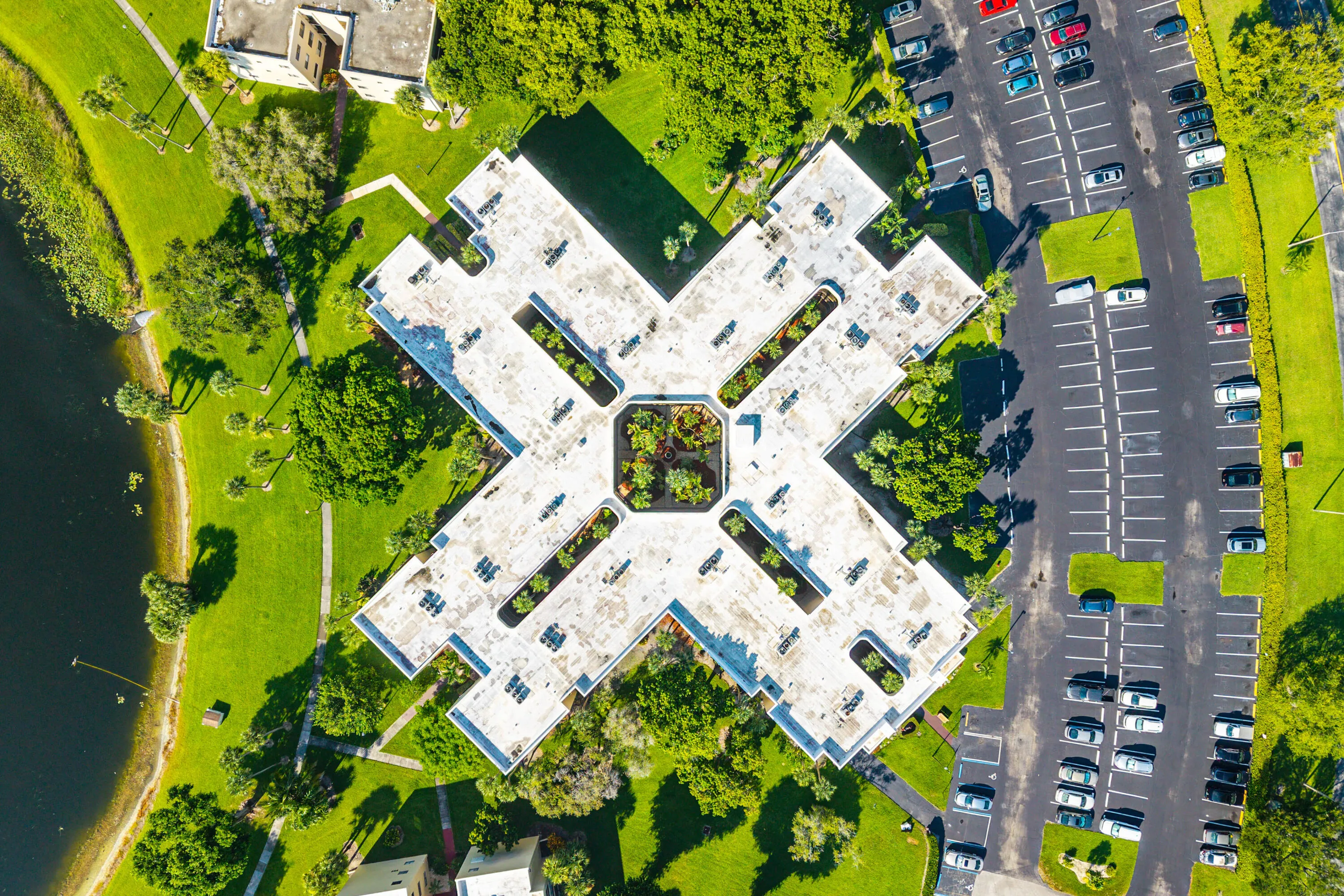 039-5190LasVerdesCircle-105-DelrayBeach-