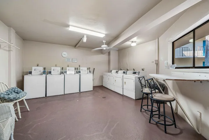 026-5190LasVerdesCircle-105-DelrayBeach-