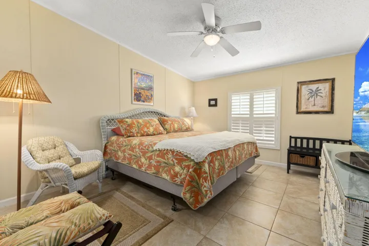 BEAUTIFUL GUEST ROOM