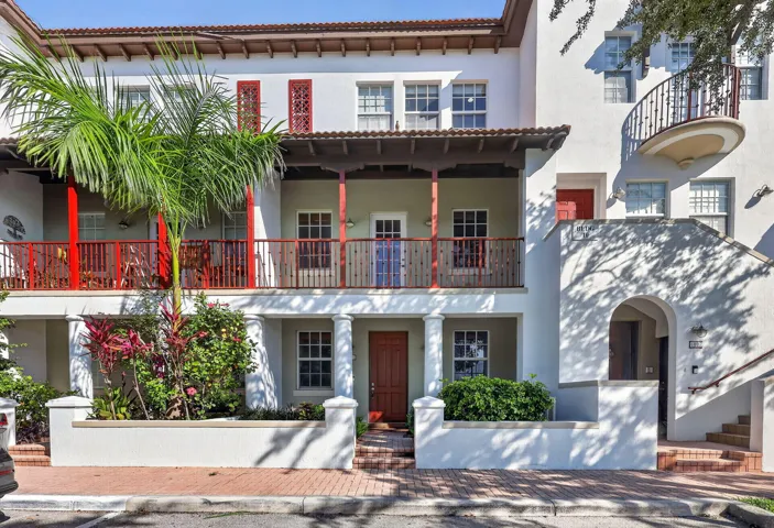 tri-level townhouse
