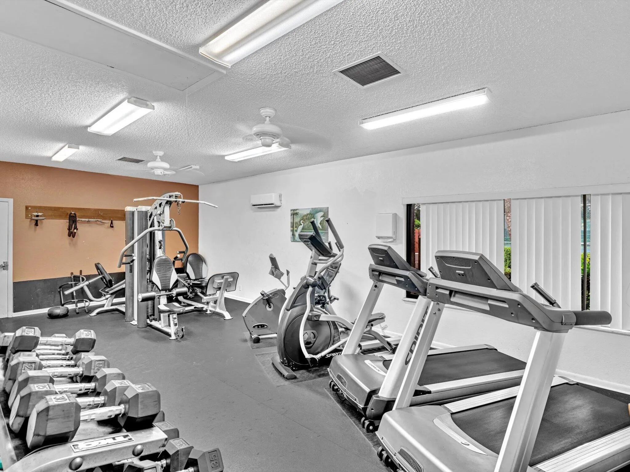 FITNESS CENTER