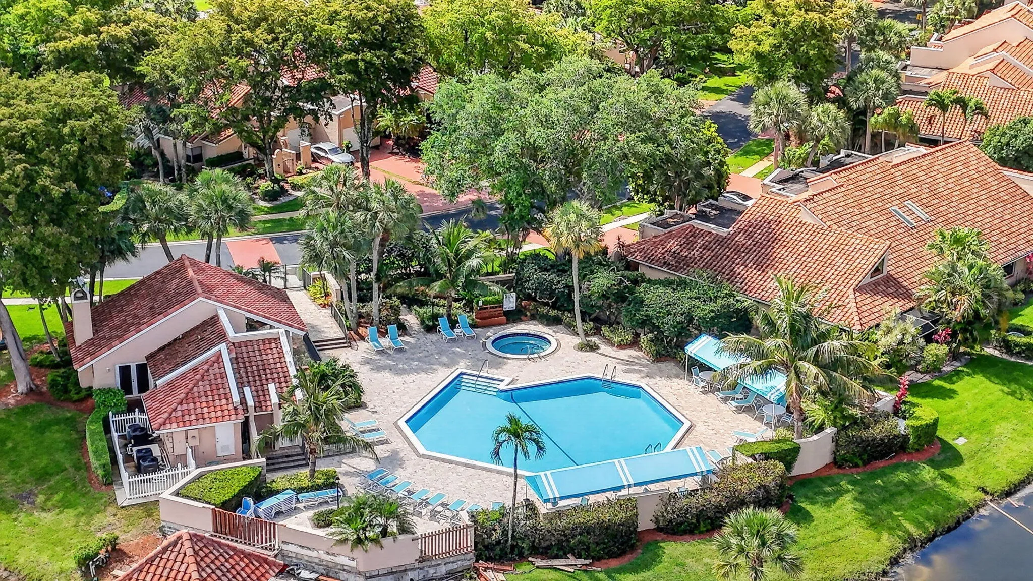 Aerial Meridiana Community pool
