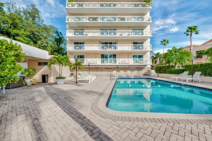 250-Bradley-Pl-308-Palm-Beach_EZP4778