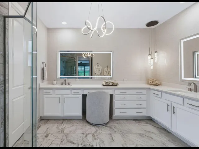 Owner Spa like En Suite