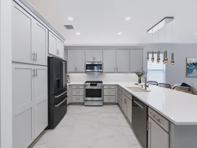 Spacious Chef's Kitchen