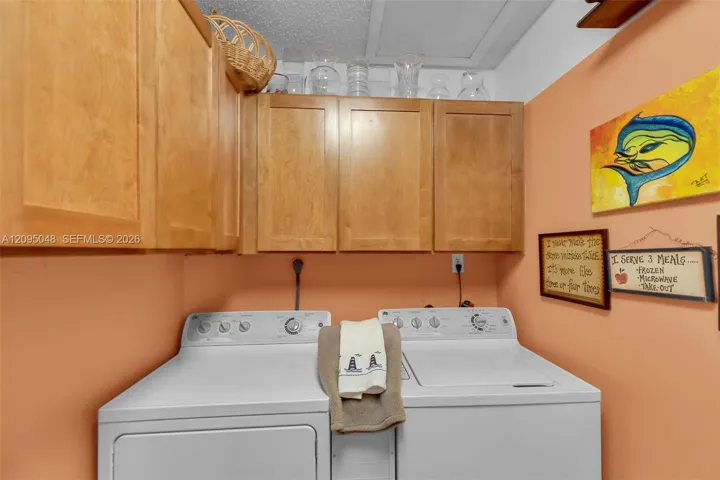 Pantry/Laundry Room