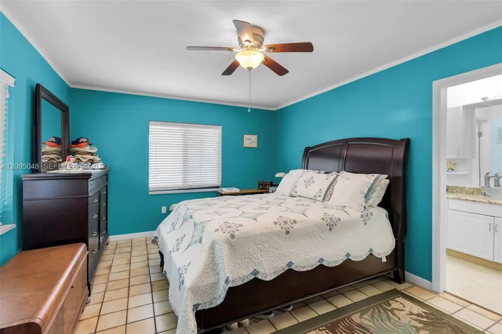 Main Bedroom Up - Large Closets