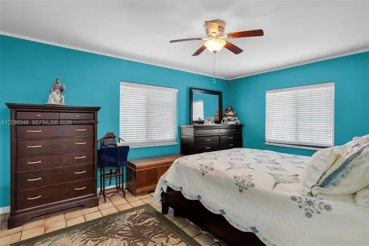 Main Bedroom Up - Large Closets
