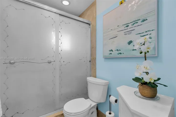 Main Bathroom Up