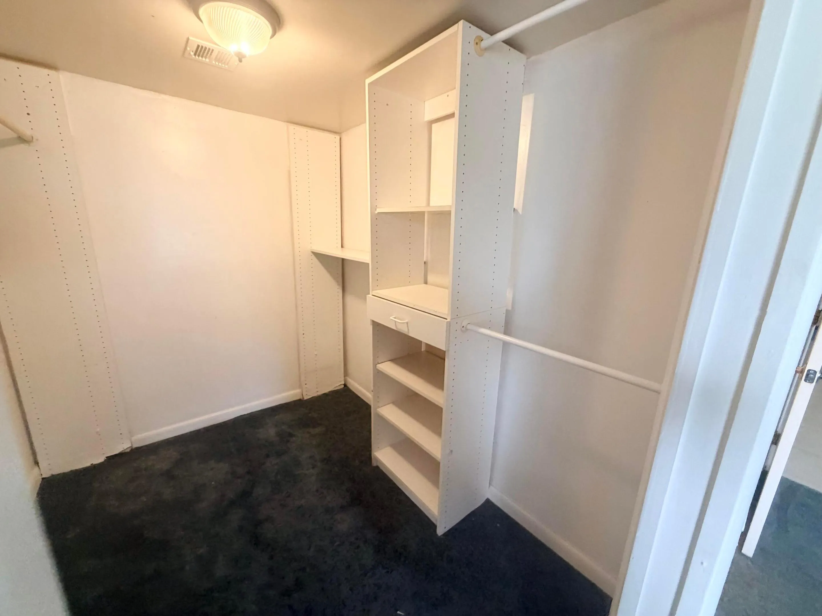 Master 2 Walk in Closet