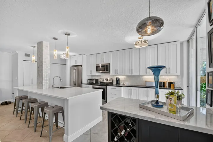 Gorgeous open kitchen