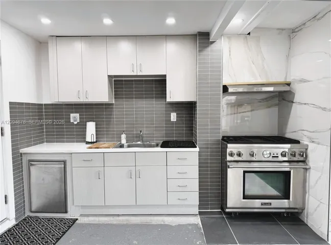 Outdoor kitchen