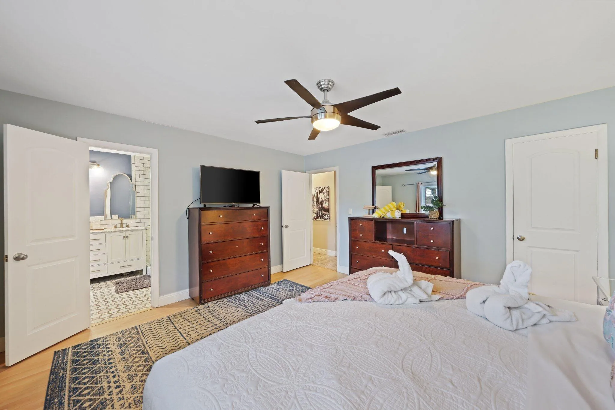 513 Curlew Road - 18.jpg-SMALL