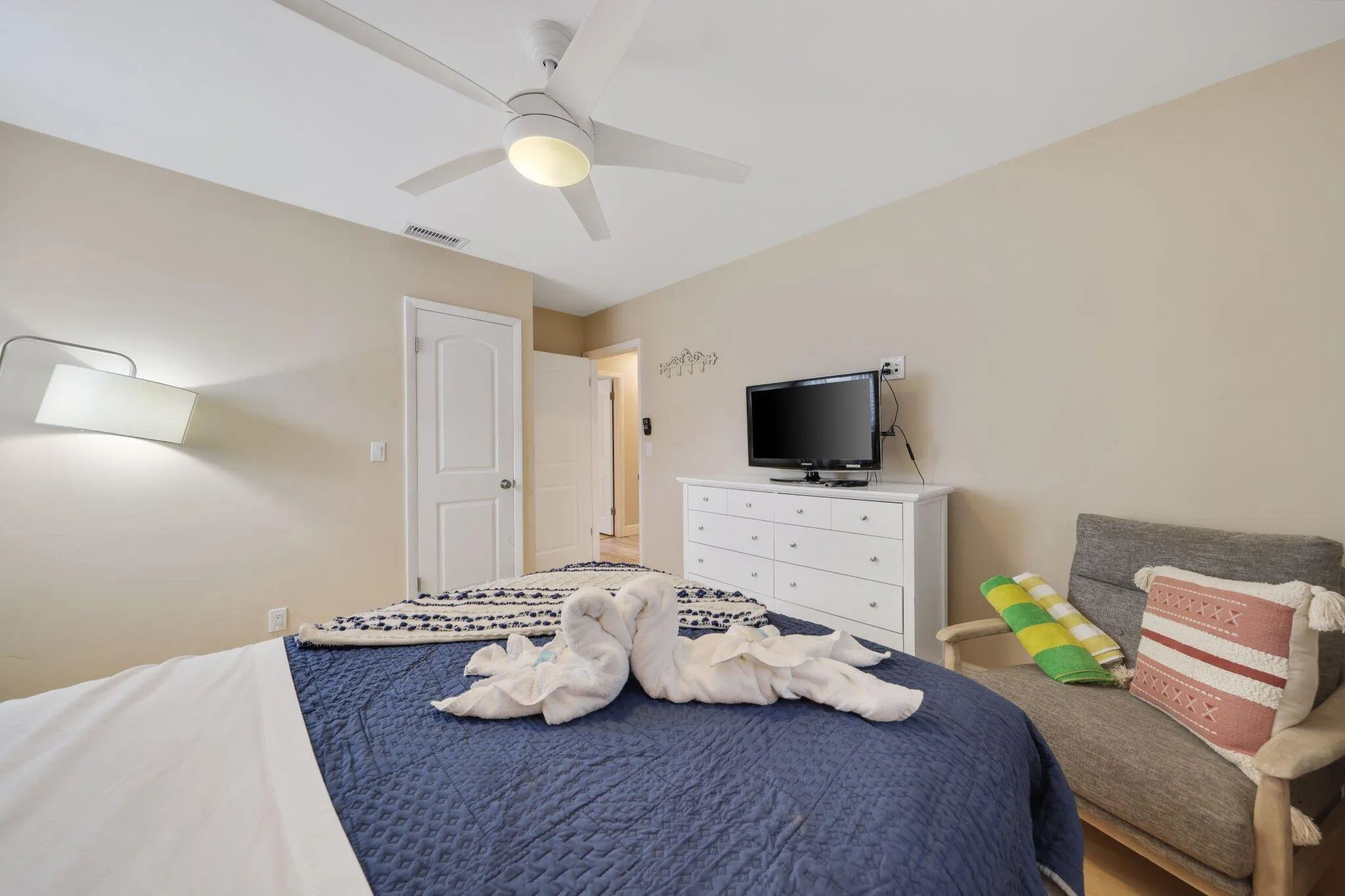 513 Curlew Road - 27.jpg-SMALL