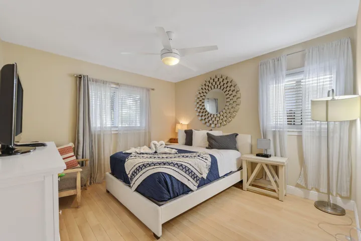 513 Curlew Road - 26.jpg-SMALL