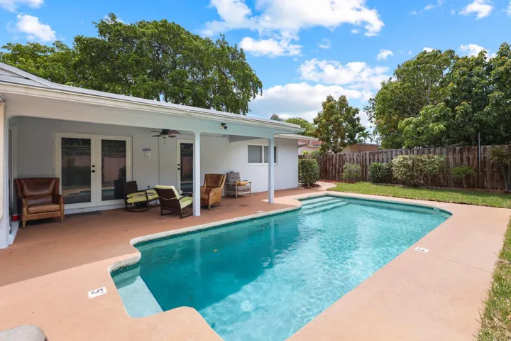 513 Curlew Road - 34.jpg-SMALL