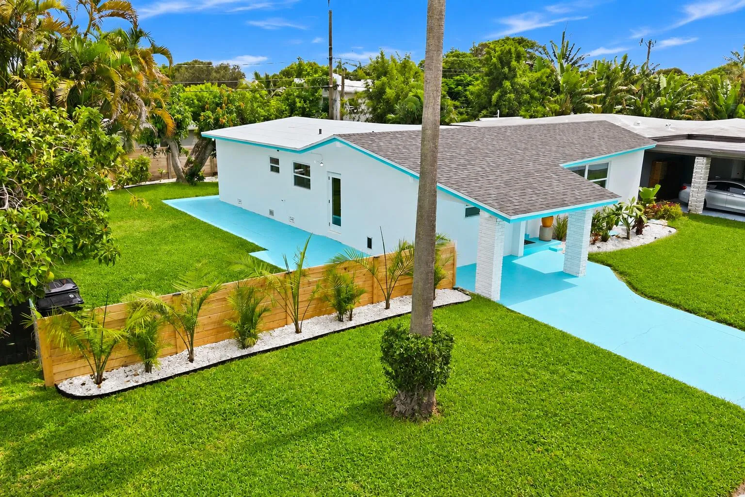 side view of double lot