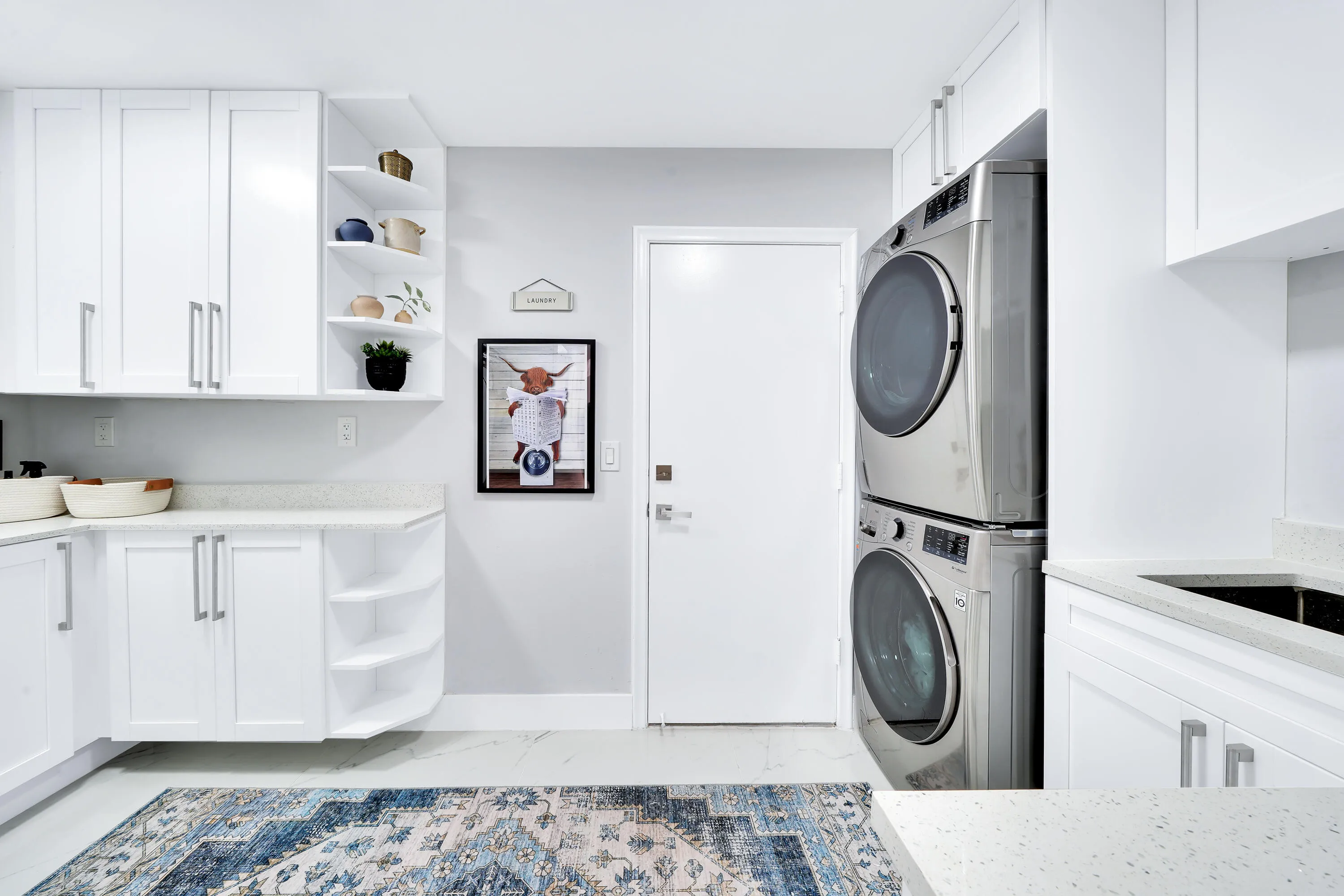 Indoors 4526 St Andrews Dr (50)