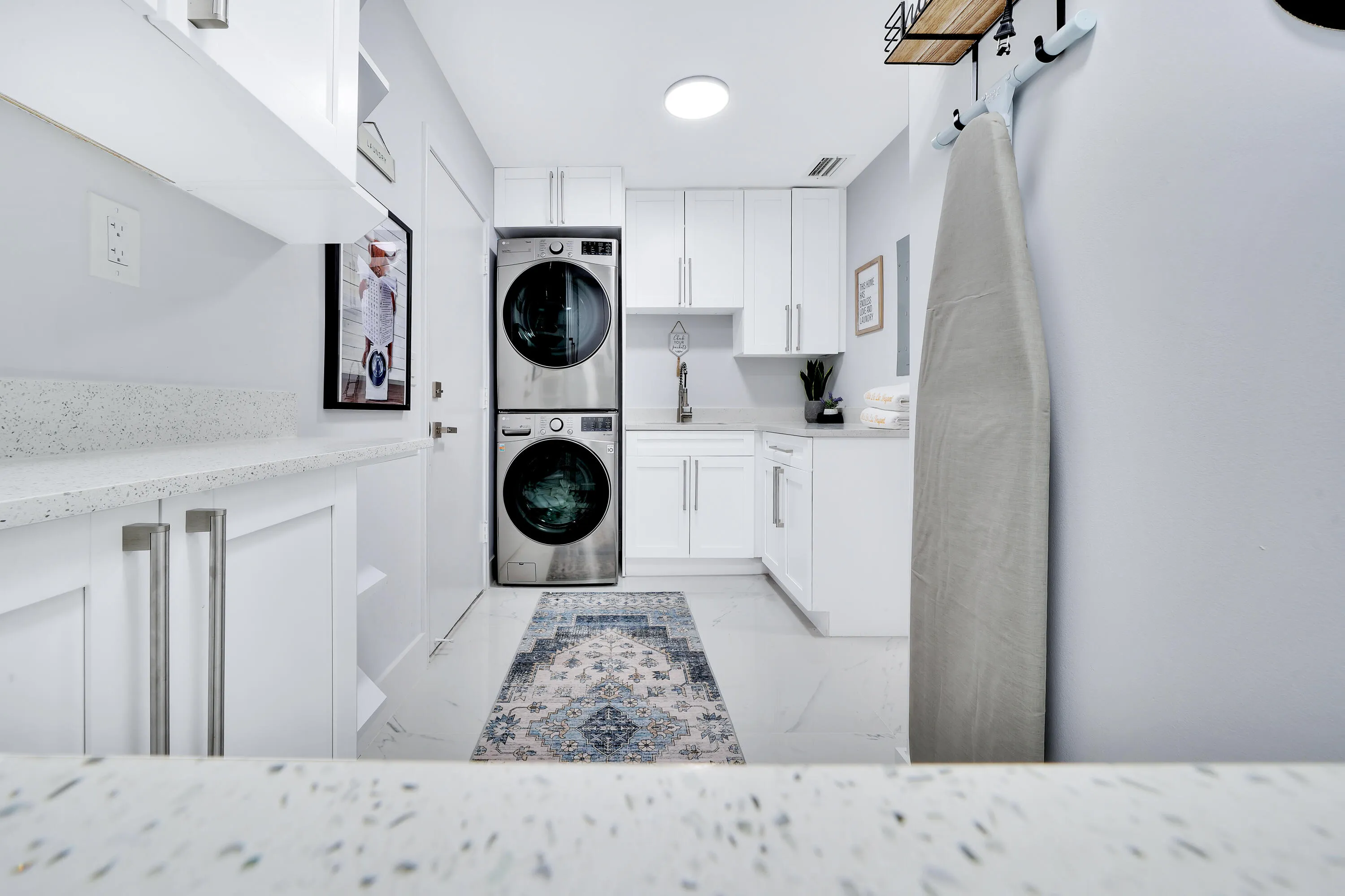 Indoors 4526 St Andrews Dr (51)