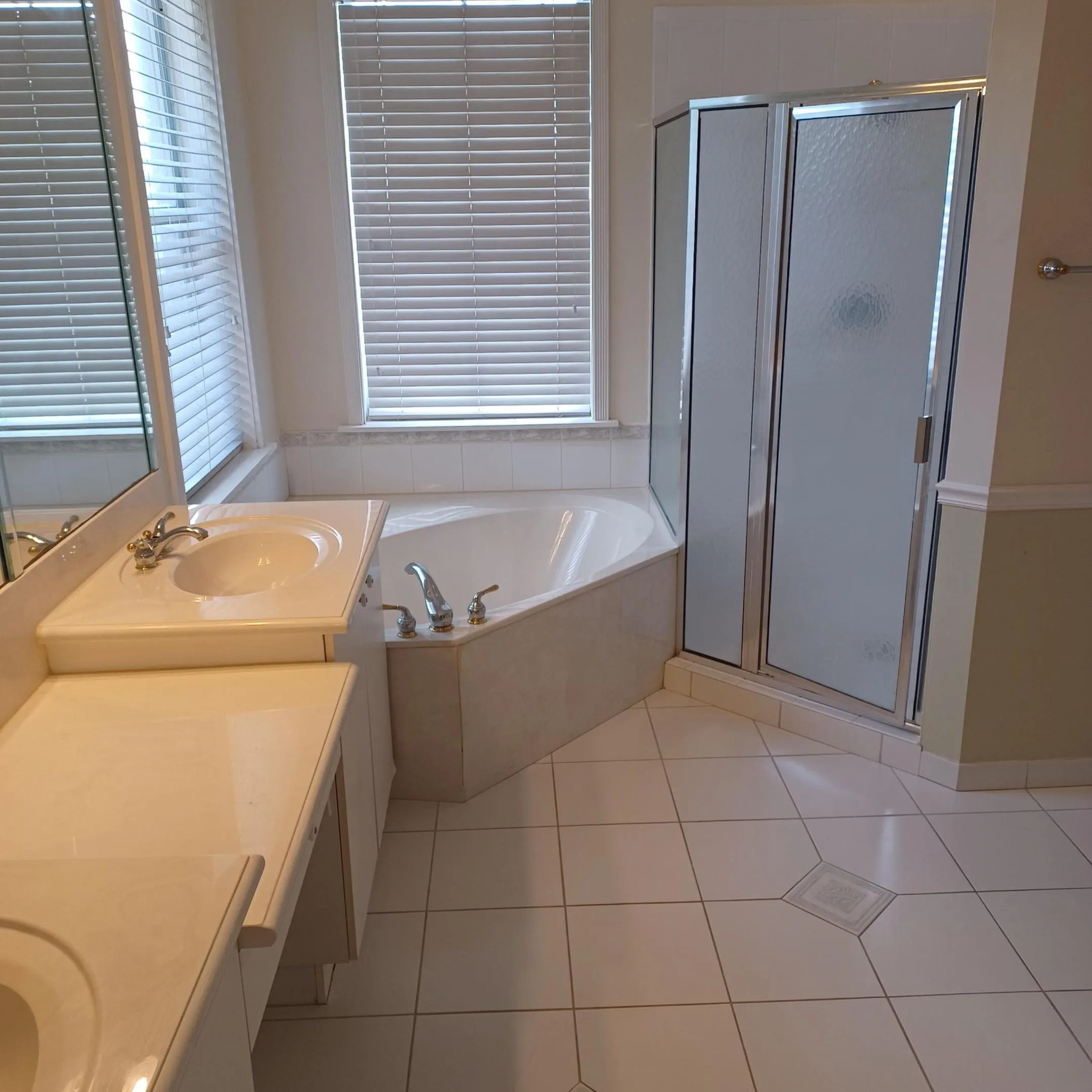 PRESTON BATHROOM 2