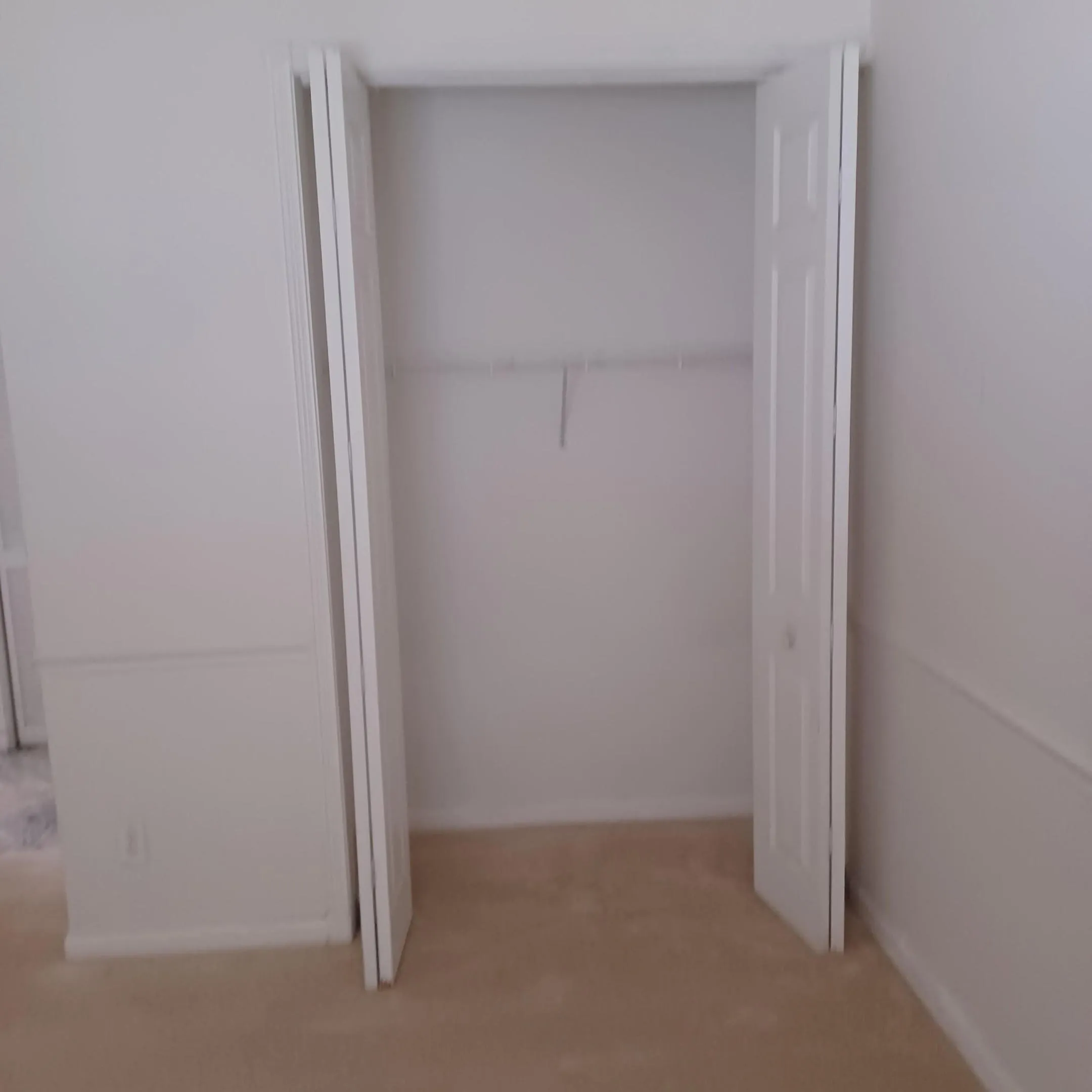 PRESTON CLOSET 2