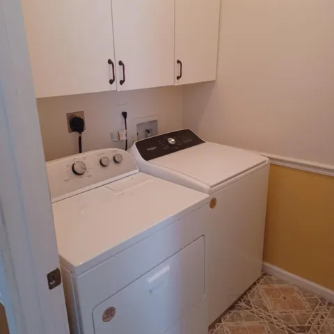 PRESTON WASHER-DRYER