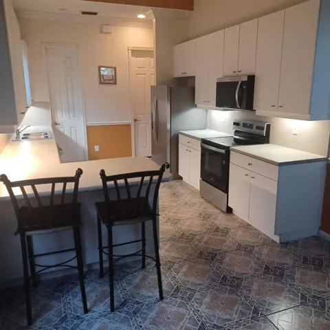 PRESTON KITCHEN 5