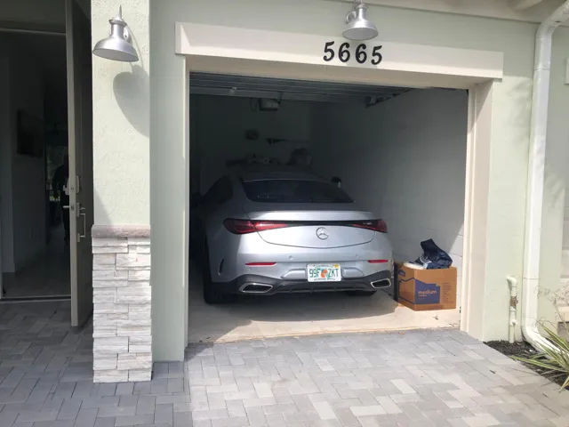 One car garage