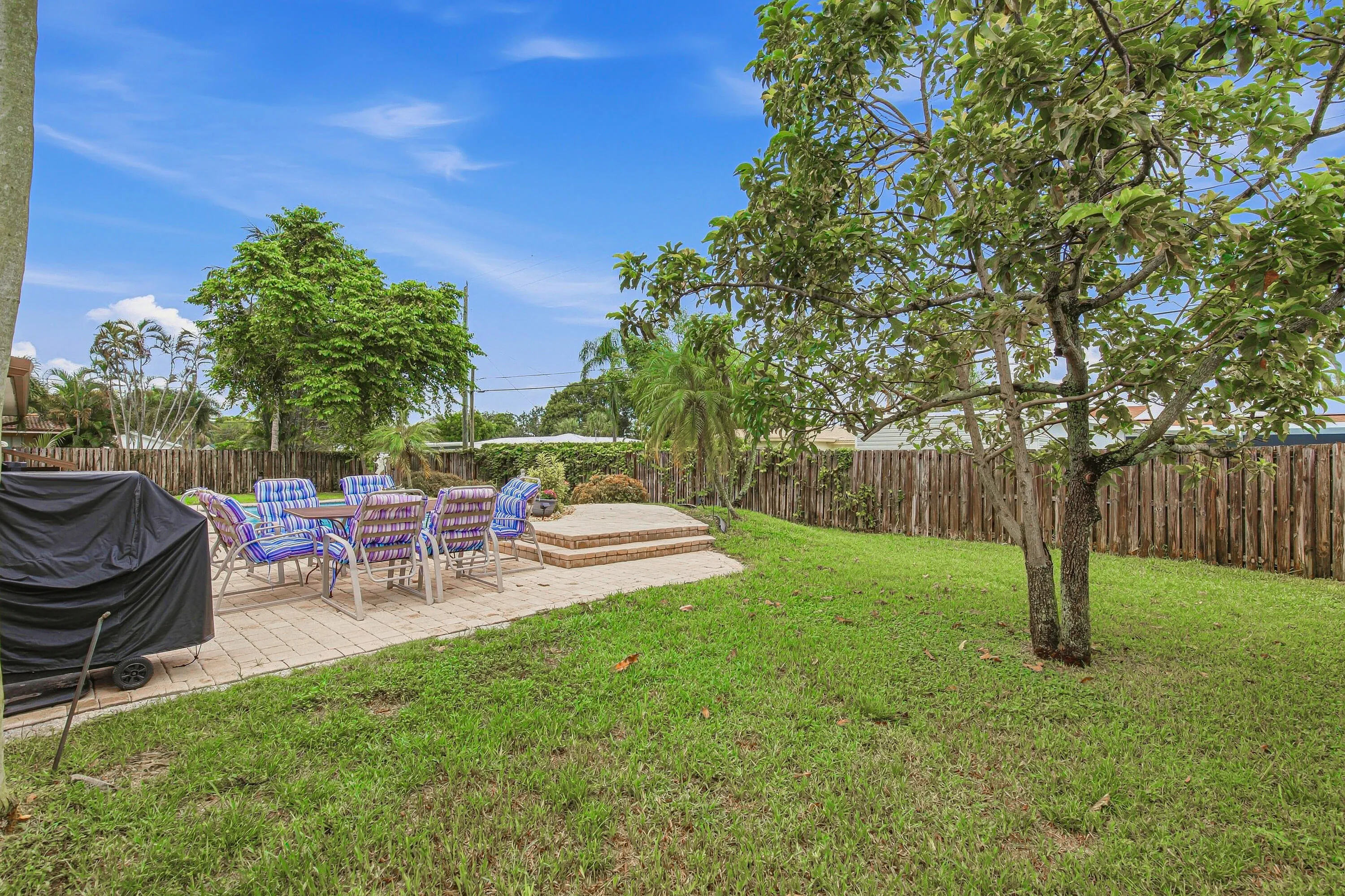 03-Backyard-E